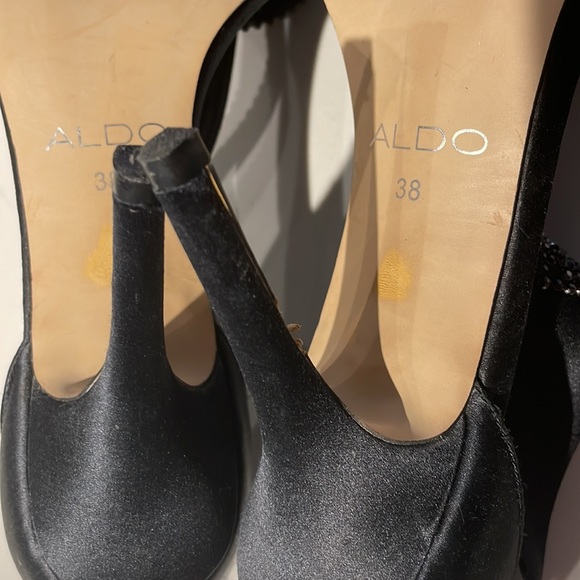 Classy Aldo Stiletto Sandals- Worn twice - Picture 4 of 4